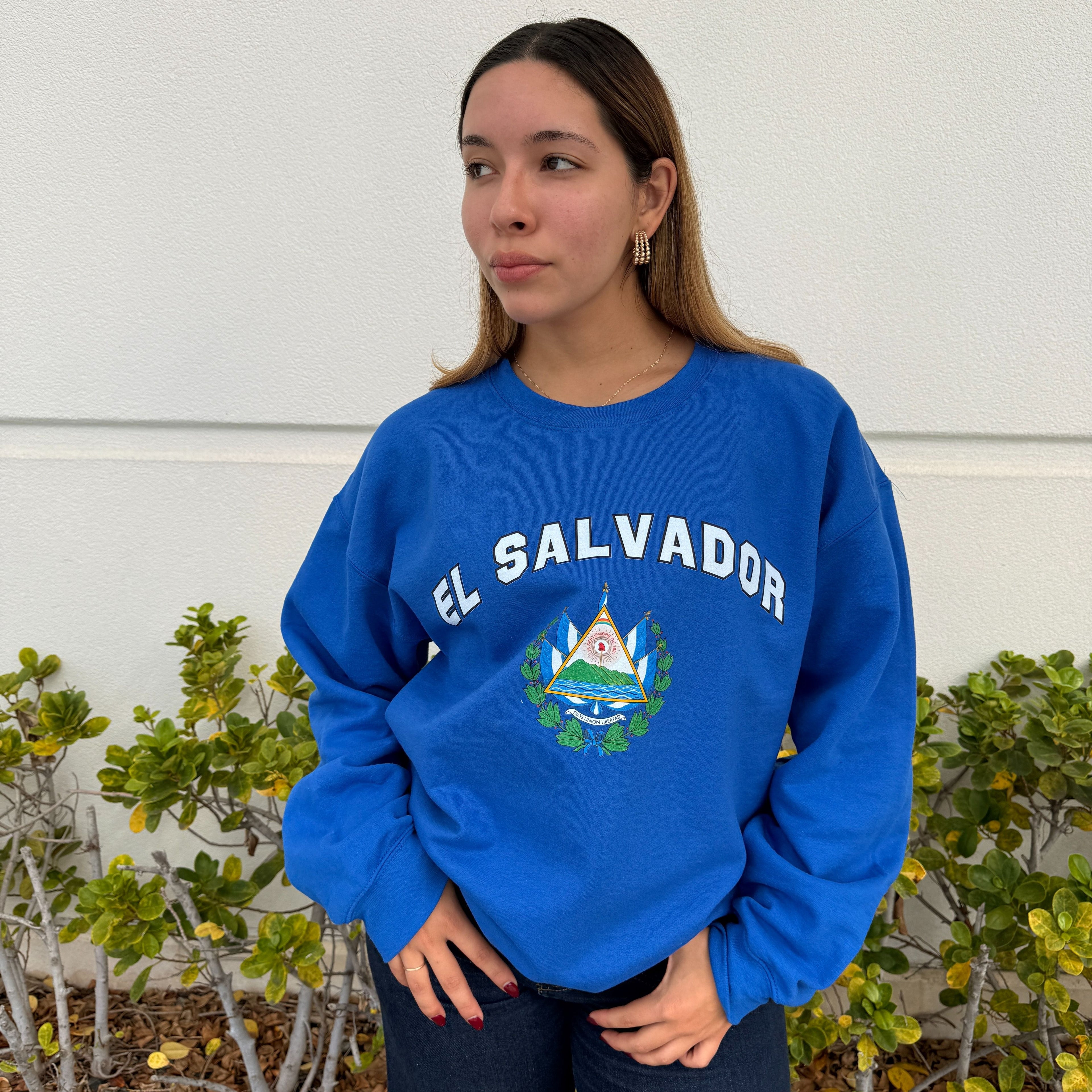 El Salvador Unisex Varsity Crewneck